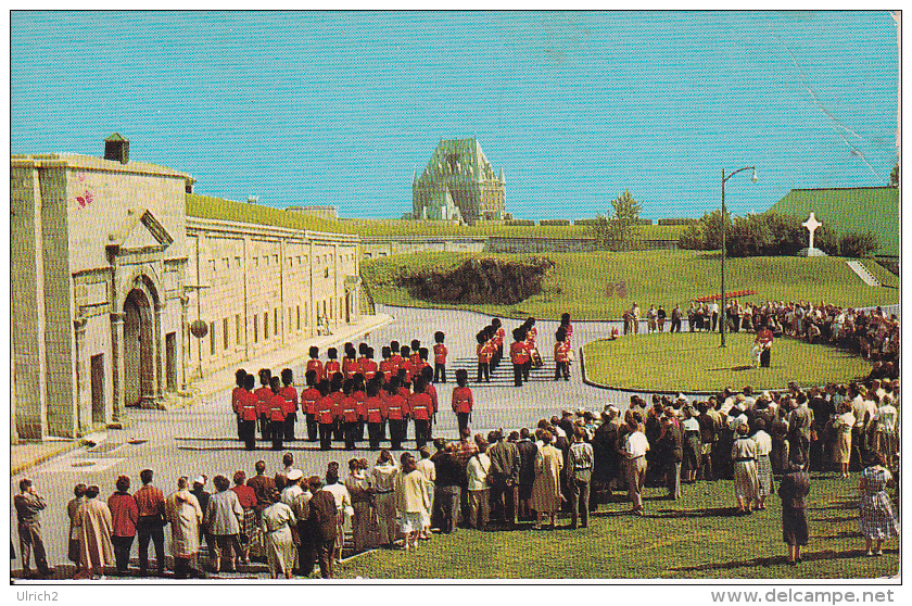 PC Québec - La Citadelle - Changing Of The Guards (9832) - Québec - La Citadelle