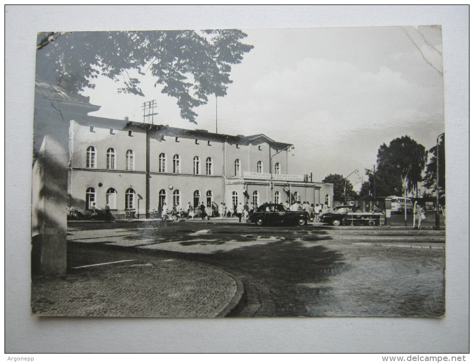 Fürstenwalde , Bahnhof  , Schöne Karte ,  Mit Marke + Stempel  , 2 Scans - Fuerstenwalde