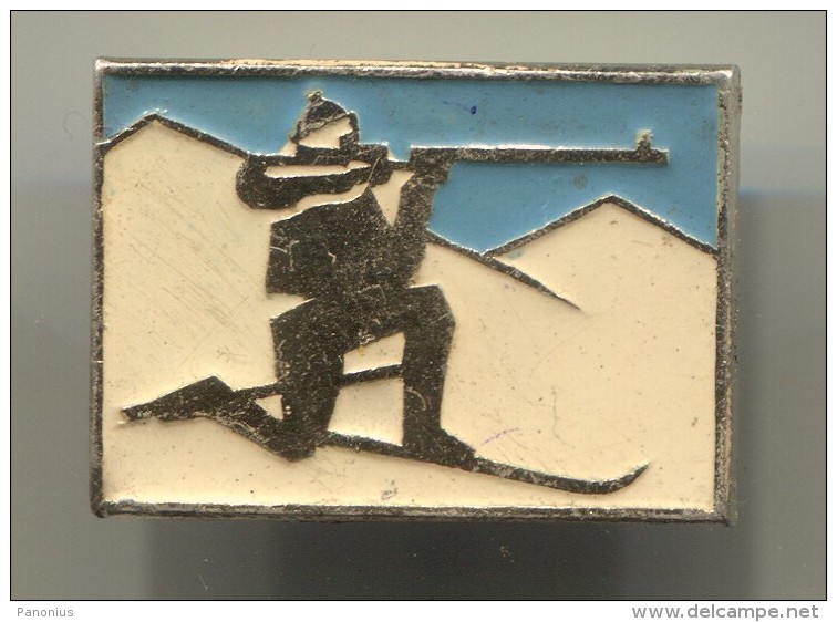 Biathlon -  Russia, Vintage Pin, Badge - Biathlon