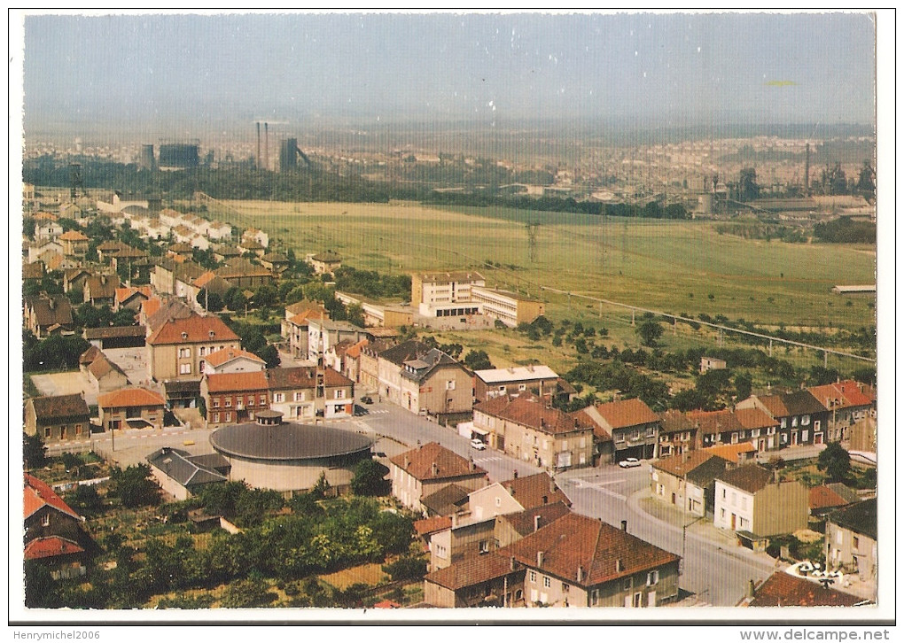 Moselle - 57 - Montois La Montagne Vue Aérienne , Usine Au Loin - Sonstige & Ohne Zuordnung