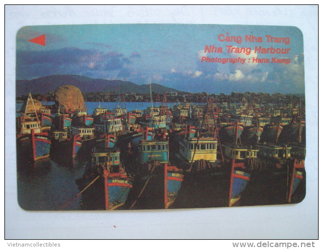 Vietnam Viet Nam Used Magnetic 60000d Phone Card / Phonecard : Nha Trang Harbour / 02 Images - Vietnam