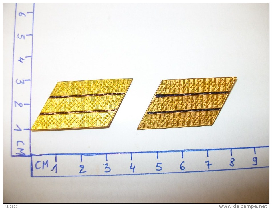 2 Galons Anciens  Métallique Pour Calot - Armée De L'air - Fuerzas Aéreas