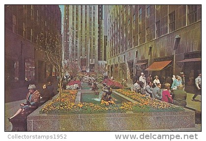 7318- POSTCARD, NEW YORK CITY- ROCKEFELLER CENTER, FOUNTAINS - Andere Monumente & Gebäude