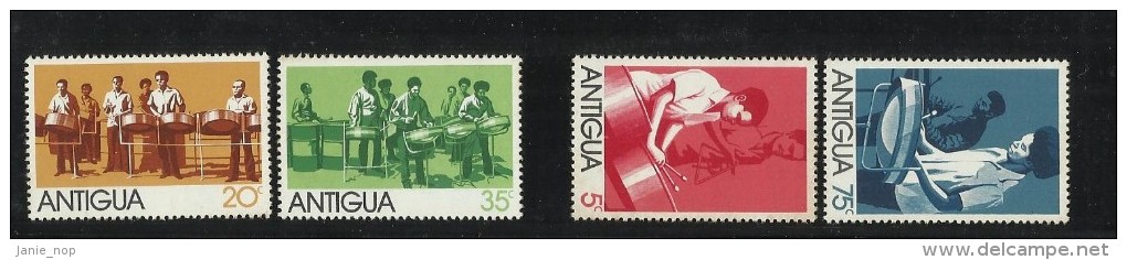 Antigua 1974 Carnival MNH - 1960-1981 Ministerial Government