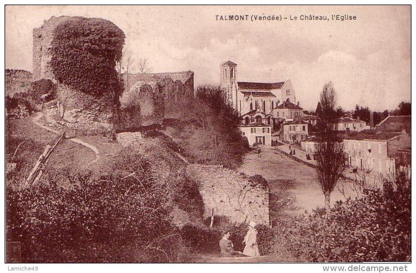 TALMONT Vendée Le Château L’Eglise Circulée Timbrée 1928 - Talmont Saint Hilaire