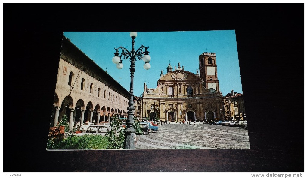 C-19141 CARTOLINA VIGEVANO - PIAZZA DUCALE - IL DUOMO PANORAMA - Vigevano