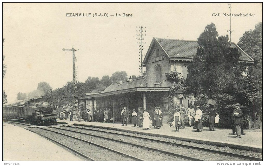 95 - Ezanville - ** La Gare - Train En Gare - Animé ** - Cpa En Bon état  - Cpa - Voir 2 Scans. - Ezanville