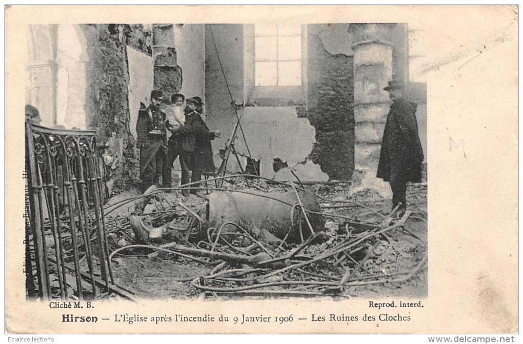 Hirson   02   Eglise Après Incendie     Les Ruines Des Cloches - Hirson