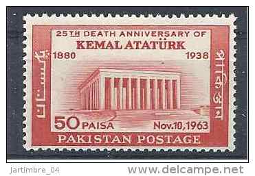 1963 PAKISTAN 199** Mausolée Atatürk - Pakistan