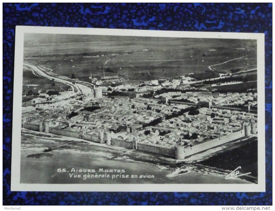 AIGUES MORTES - Vue Générale Prise D'avion - Aigues-Mortes