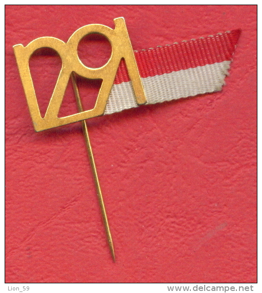 F2355 /  1291  - FLAG Switzerland Suisse Schweiz Zwitserland  - Badge Pin - Marques