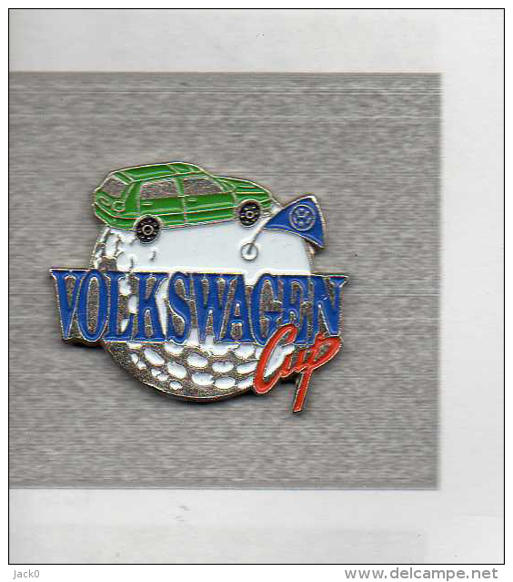 Pin´s  Sport  GOLF  VOLKSWAGEN  Cup  Avec  Les  Automobiles  Volkswagen - Golf