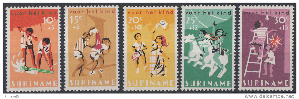 Suriname - Kinderzegels, Feesten - Postfris/MNH - NVPH 462-466 - Suriname ... - 1975