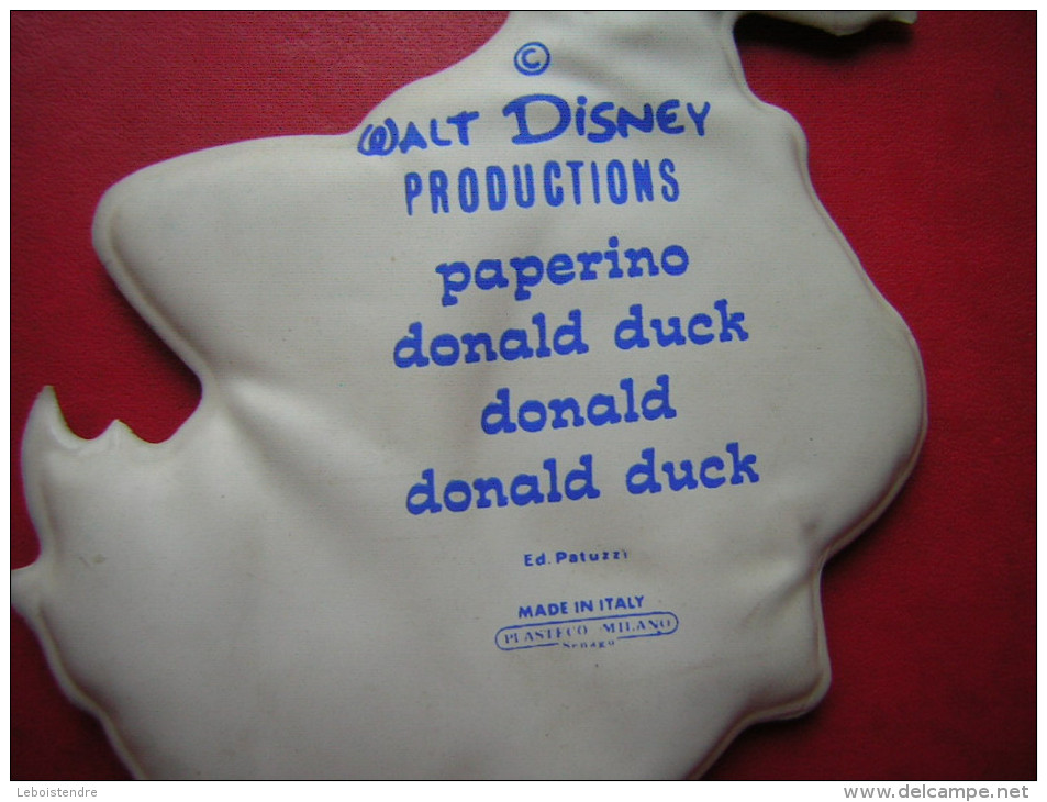 WALT DISNEY PRODUCTIONS  PAPERINO  DONALD DUCK   PLASTIQUE SOUPE AVEC UNE MOUSSE A L'INTERIEUR  MADE IN ITALY  PLASTECO - Autres & Non Classés