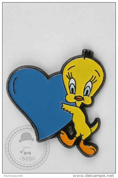 Warner Bross, Looney Tunes Character: Tweety Bird With Blue Heart Pin Badge #PLS - Cómics