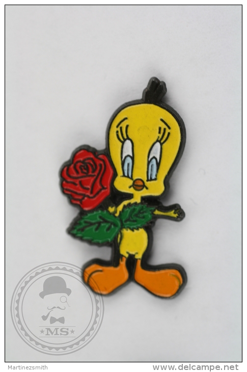 Warner Bross, Looney Tunes Character: Romantic Tweety Bird & Rose Pin Badge #PLS - Cómics