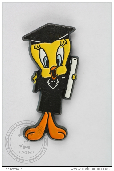 Warner Bross, Looney Tunes Character: Tweety Bird Graduate - Pin Badge #PLS - Cómics