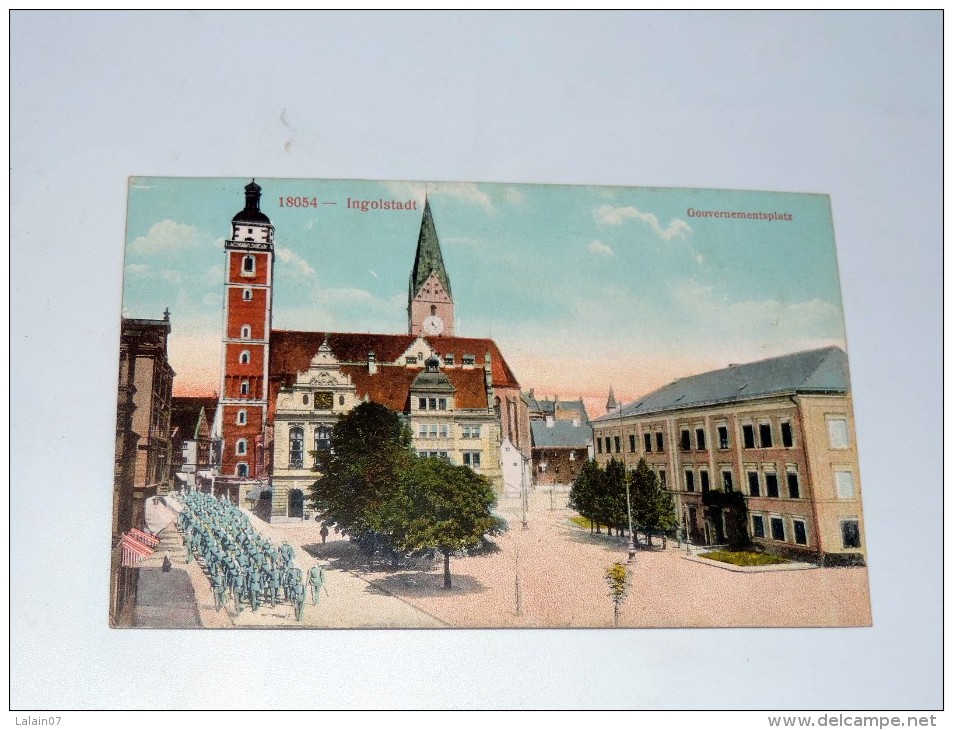 Carte Postale Ancienne : INGOLSTADT : Gouvernementsplatz - Ingolstadt