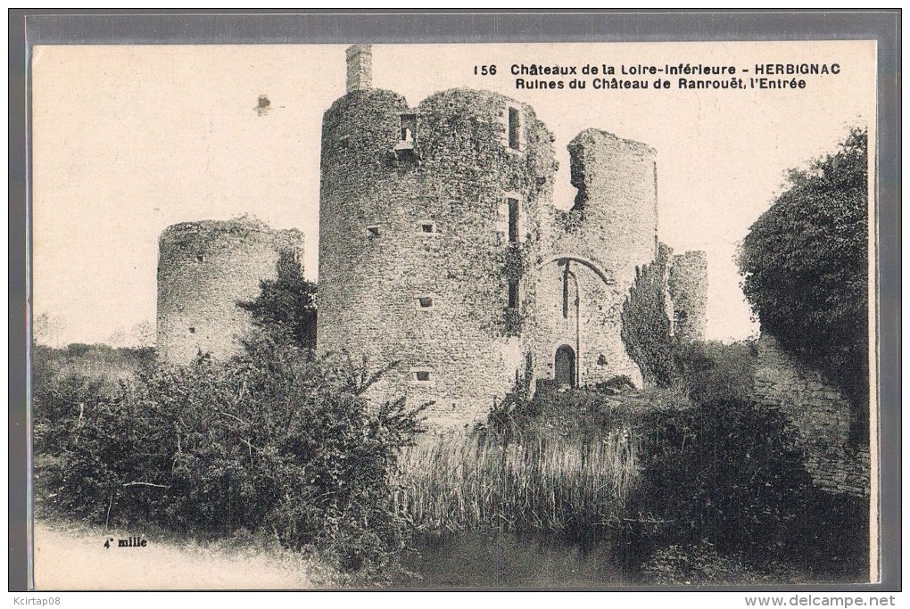 HERBIGNAC . Ruines Du Château De Ranrouët , L'Entrée . - Herbignac