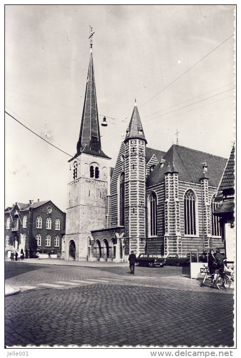 Kontich St. Martinuskerk - Kontich