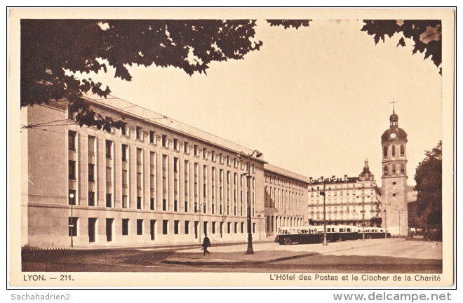 69. LYON. L'Hôtel Des Postes Et Le Clocher De La Charité. 211 - Autres & Non Classés