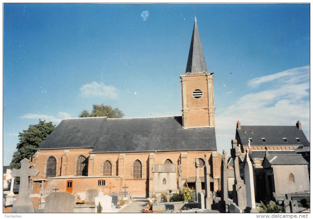 80. FRIVILLE-ESCARBOTIN.  CARTE PHOTO.  EGLISE D'ESCARBOTIN ET CIMETIERE. GROS PLAN. EXEMPLAIRE UNIQUE. - Friville Escarbotin