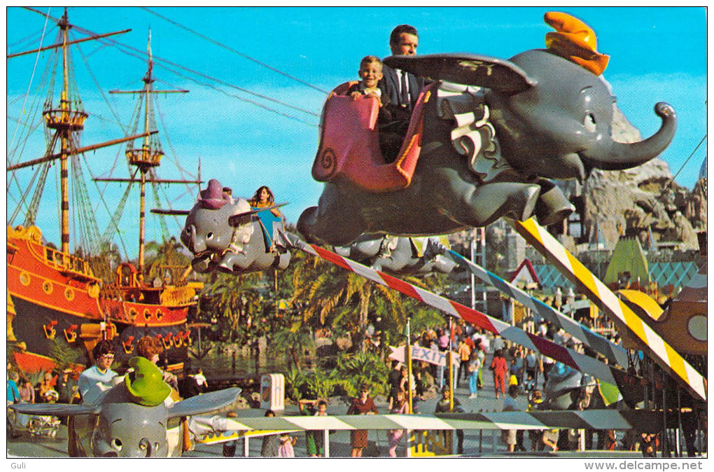 DISNEYLAND Anheim- DUMBO Fantasyland   (DISNEY Eléphant Stamp Timbre  GEORGE G MARSHALL Et THOMAS JEFFERSSON) - Disneyland