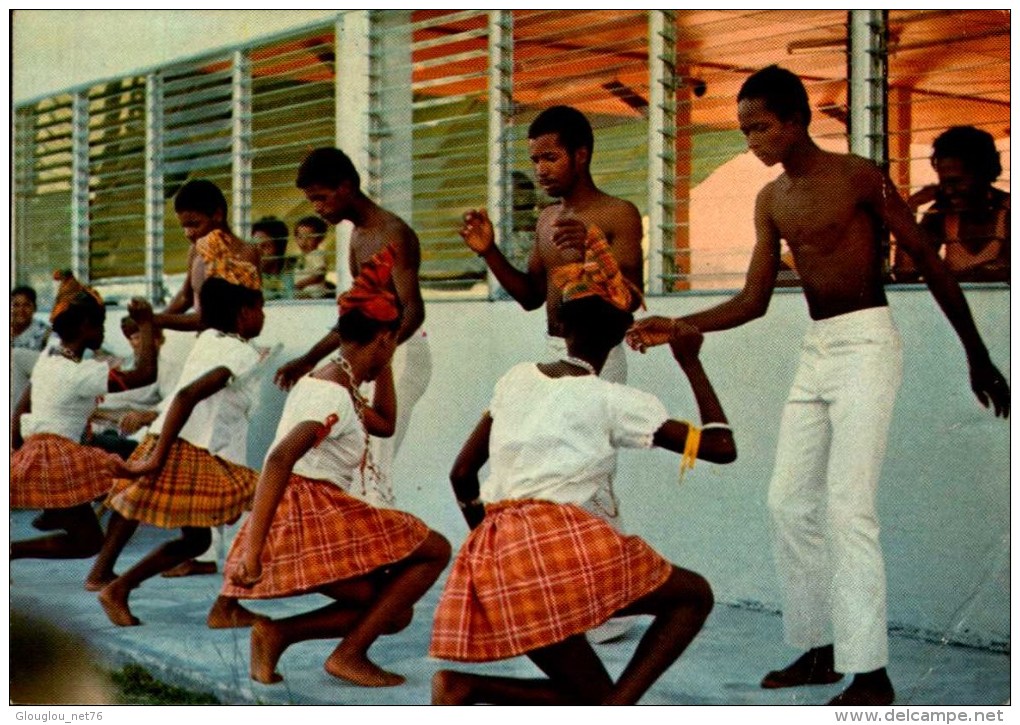 MARTINIQUE..ROBERT..LE GROUPE FOLKLORIQUE DU BOURG....CPM - Autres & Non Classés