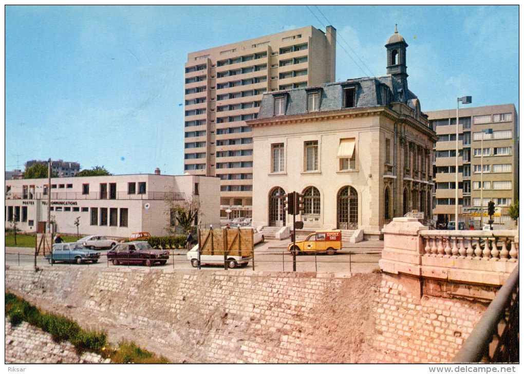 ILE SAINT DENIS(SEINE SAINT DENIS) AUTOMOBILE - L'Ile Saint Denis