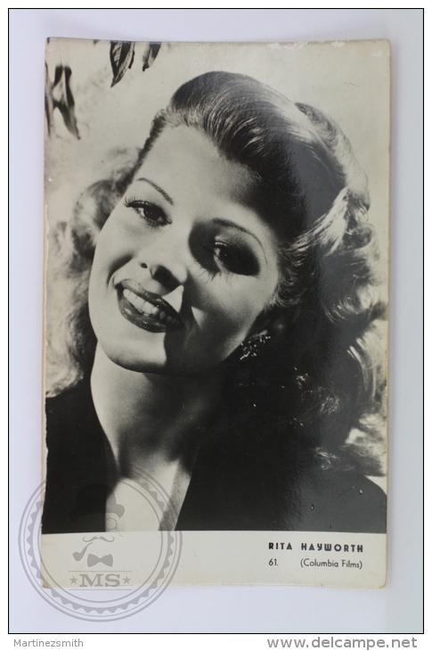 Vintage Real Photograph Postcard  Actress: Rita Hayworth - Columbia Films - Acteurs