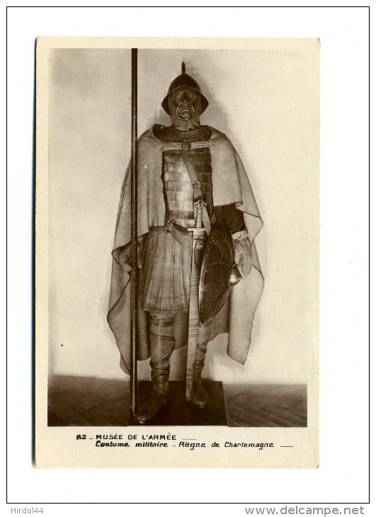 Musée De L´Armée, Paris (75) : Costume Militaire - Règne De Charlemagne - Museum