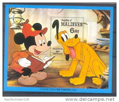 Myu024 WALT DISNEY MICKEY PLUTO HOND LEZEN READING BOOK DOG HUNDE  MALDIVES 1982 PF/MNH - Disney