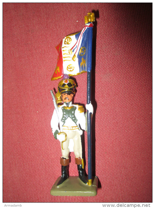 Soldat En Plomb - Officier Porte-drapeau Du 4ème Régiment De Ligne (armée Napoléon) - Starlux