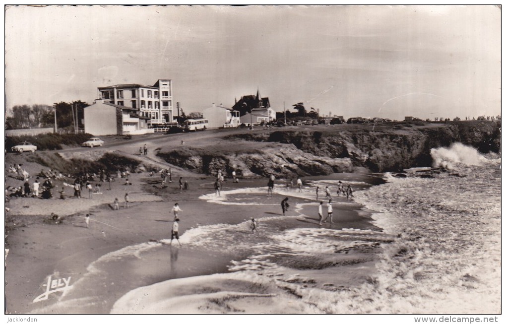 85-  Entre CROIX DE VIE Et SION     Plage De Bussoleries - Saint Hilaire De Riez