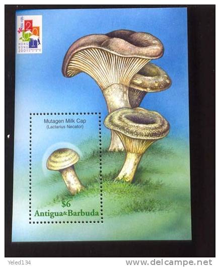 ANTIGUA & BARBUDA  2434 MINT NEVER HINGED SOUVENIR SHEET OF MUSHROOMS - Pilze