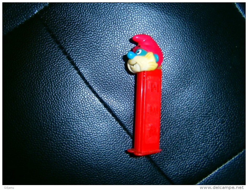 PEZ GRAND SCHTROUMPF - Pez