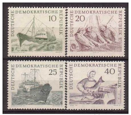 DDR , 1961 , Mi.Nr. 817 - 820 ** / MNH - Unused Stamps