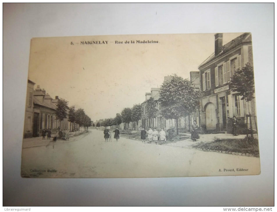 2wuc - CPA  N°8 - MAIGNELAY - Rue De La Madeleine - [60] - Oise - Maignelay Montigny