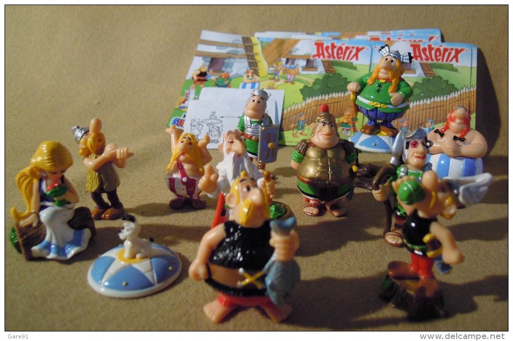 KINDER  ASTERIX - Lots