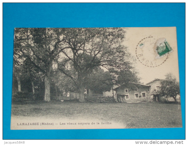 69) Larjasse - Les Vieux Noyers De La Ferme  - Vue Générale  - Année 1925  - EDIT - - Autres & Non Classés