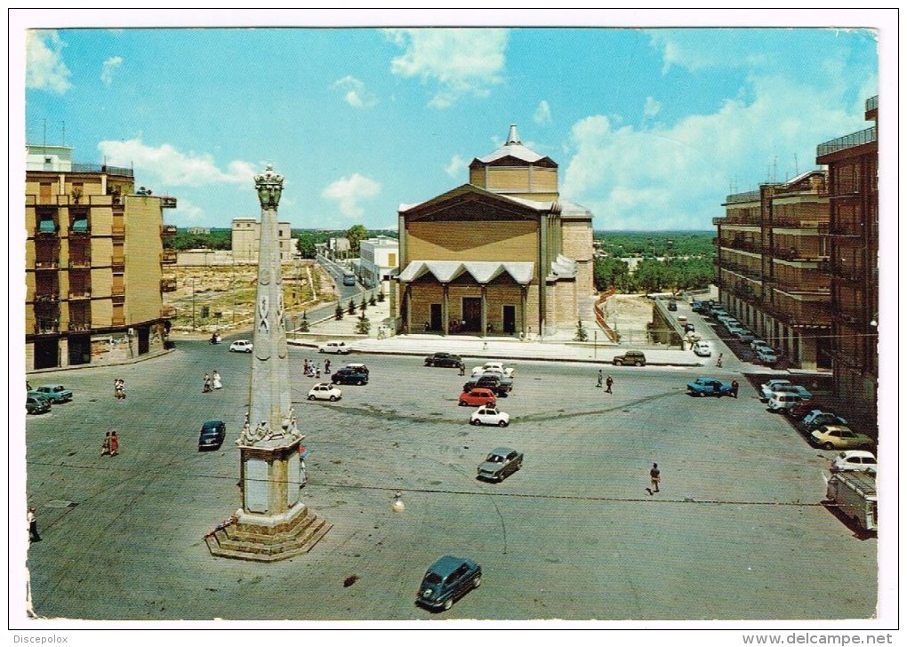 K1754 Botonto (Bari) - Obelisco Carolino E Santuario SS. Medici - Auto Cars Voitures / Viaggiata 1977 - Bitonto