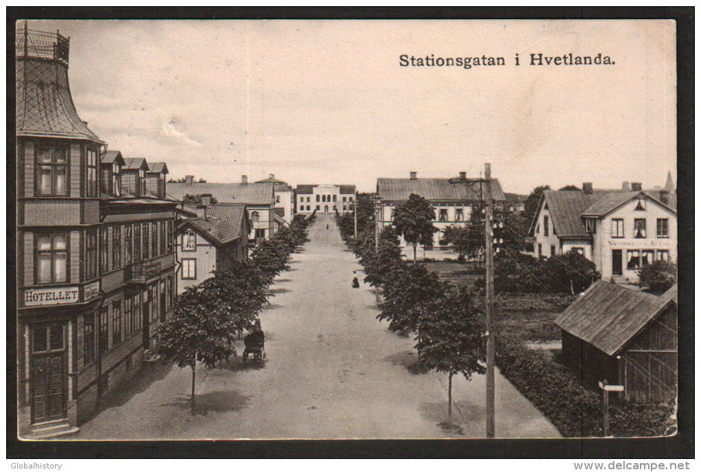 DB2941 - SWEDEN - STATIONSGATAN I HVETLANDA - Suède