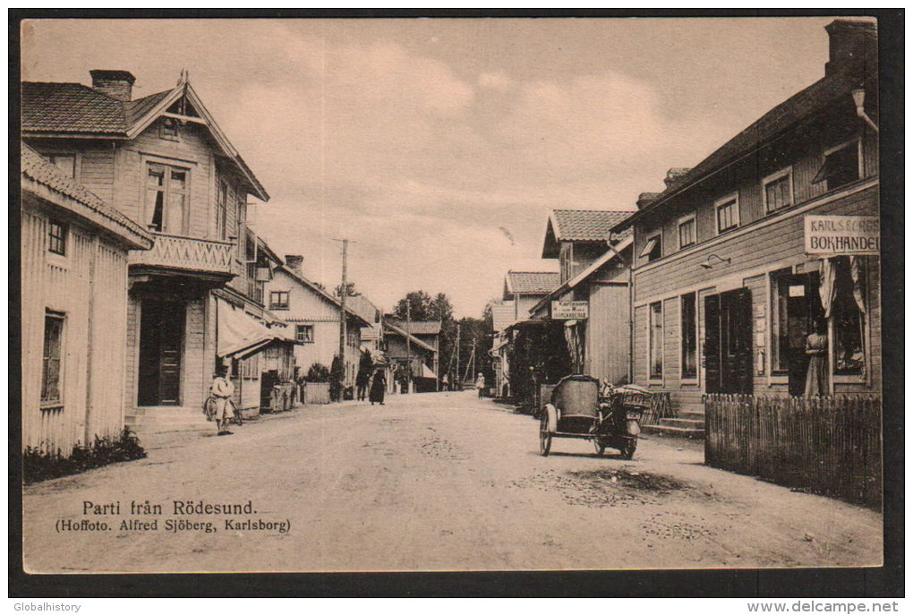 DB2945 - SWEDEN - PARTI FRAN RÖDESUND - STREET SCENE - Suède