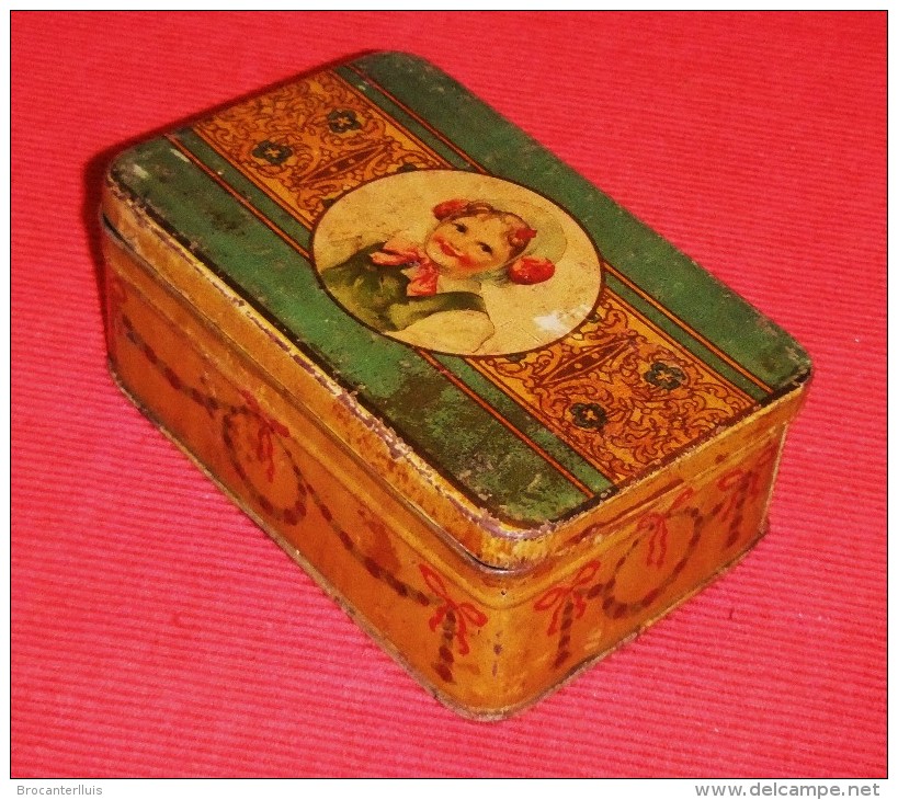 ANTIGUA Y BONITA CAJA METÁLICA DE MEMBRILLO - Old Quince Metalic Box - Cajas/Cofres