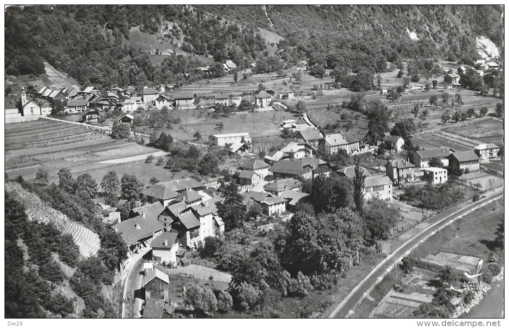 En Avion Au Dessus De... Cevins - Village De La Roche - Edition Lapie - Andere & Zonder Classificatie