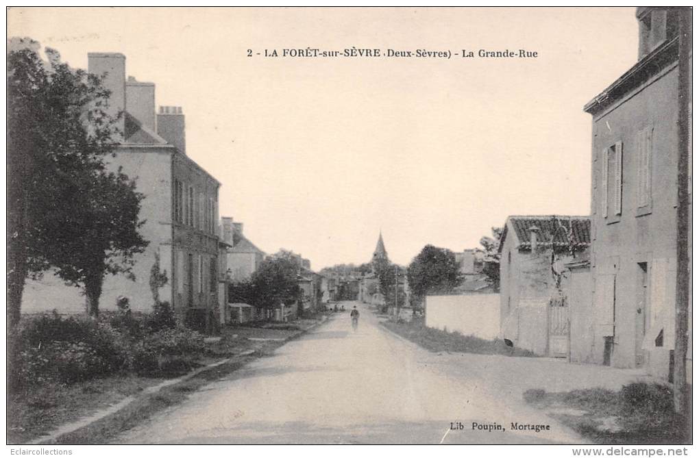 La Forêt Sur Sèvre     7 9   La Grande Rue - Altri & Non Classificati