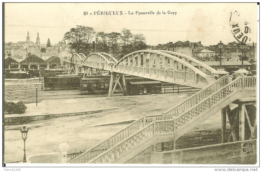 CPA  Perigueux La Passerelle De La Gare  11121 - Périgueux