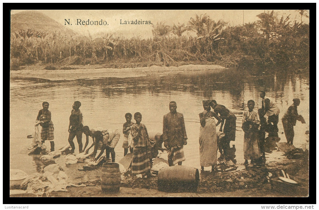 NOVO REDONDO - LAVADEIRAS - (Ed. Ferreira Ribeiro & Osorio Nº 561)    Carte Postale - Angola