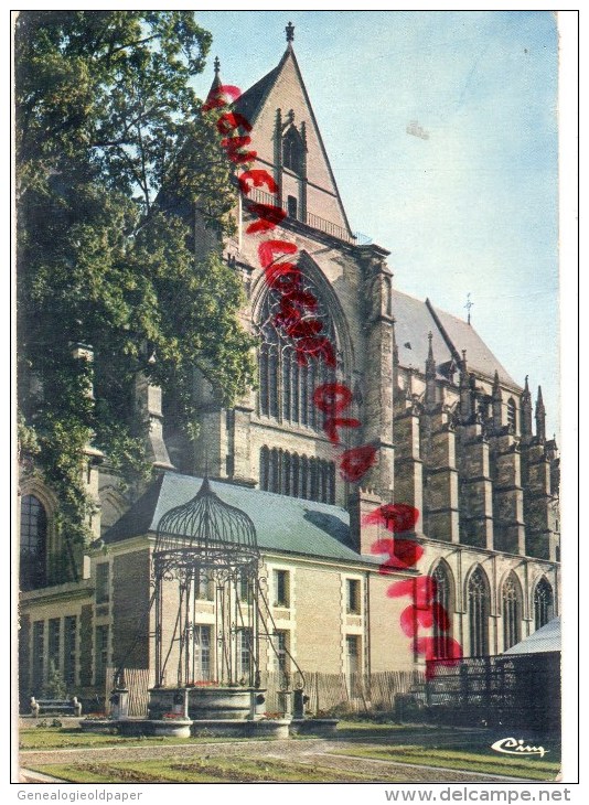 02 - ST  SAINT QUENTIN - LA BASILIQUE VUE DU SQUARE WINSTON CHURCHILL - Saint Quentin