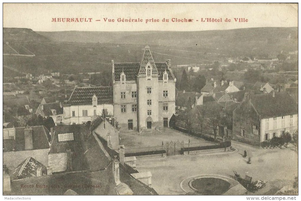 Meursault (21)  Hôtel De Ville - Vue Prise Du Clocher - Meursault